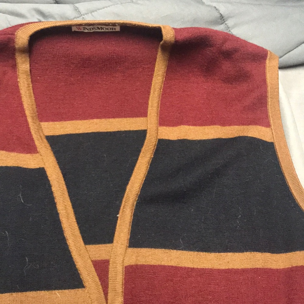 Sleeveless cardigan